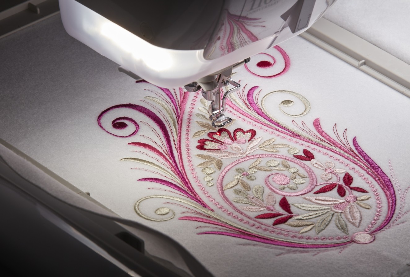 Brother V3LE sa PE Design Plus2 basic Embroidery Software na POKLON Slika 7