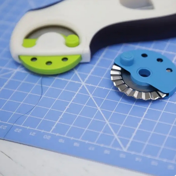 KRUŽNI NOŽ Prym Ergonomics 45 mm Rotary cutter Slika 3